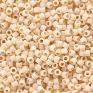 Perline Miyuki Delica 11/0 Opaque matte antique beige DB-353
