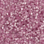 Perline Miyuki Delica 11/0 Silk satin dyed orchid Silk rose DB-1806