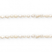Perle di acqua dolce imperfette pepita ovale 8x5-6mm bianco naturale