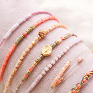 Set di ispirazione Bigiotteria alla moda con nuovi cubi sfaccettati