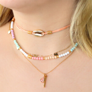 Set di ispirazione Collane e orecchini estivi con perline in acrilico