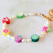 Set di ispirazione Realizzare gioielli vivaci con perline di polimero 