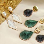 Set di ispirazione Libera la tua creatività con i pendenti all'uncinetto