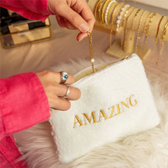 Set di ispirazione Conservazione elegante con le nostre pochette teddy alla moda