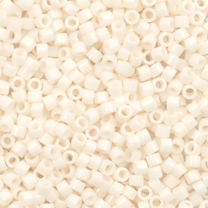 Perline Miyuki Delica 11/0 Opaque bisque white DB-1490
