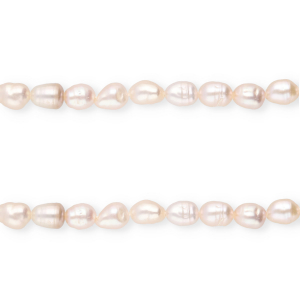 Perle di acqua dolce imperfette chicco di riso rosa pastello