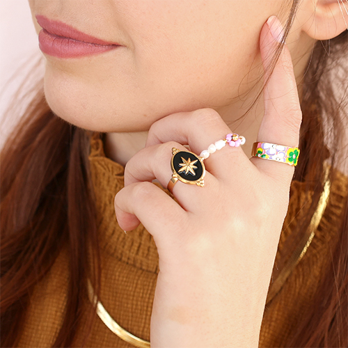 Libera la tua creativit&agrave; con gli espositori per anelli