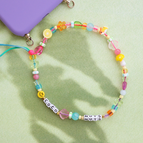 Ecco come incorporare queste perline in acrilico nella tua collezione di gioielli  