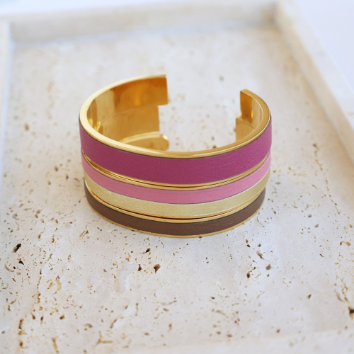 Ecco come incorporare le tracolle per borse nella tua collezione