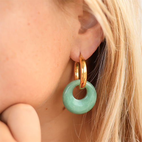 Ecco come incorporare i donuts di pietra naturale in tutti i tuoi gioielli