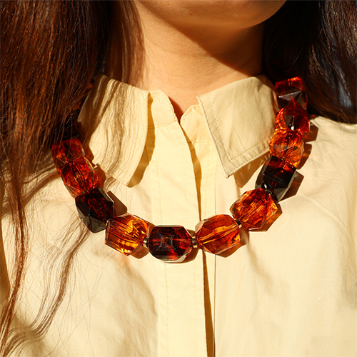 Mix & match con perline in acrilico