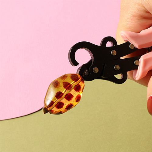 Crea ciondoli con chiodini BY31&reg; e pinze 1-Step Looper