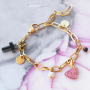 Ecco come creare orecchini e bracciali con ciondoli Plexx: