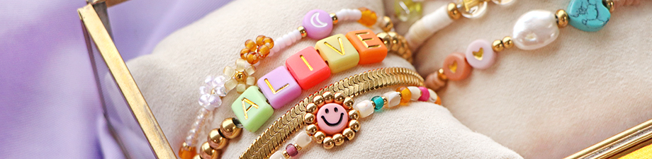 Perline alfabeto in acrilico Perline alfabeto in acrilico