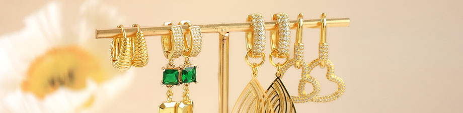 Bigiotteria con Zircone Bigiotteria con Zircone