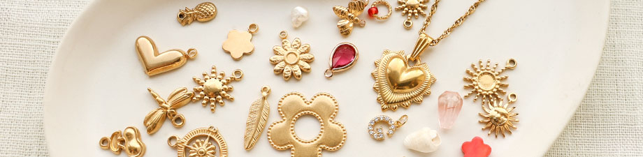 Novit&agrave; assoluta! Ciondoli in acciaio inossidabile