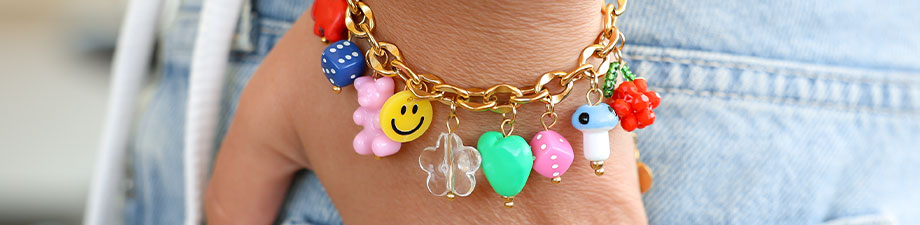 Nuova collezione di perline in acrilico: dadi e cuori