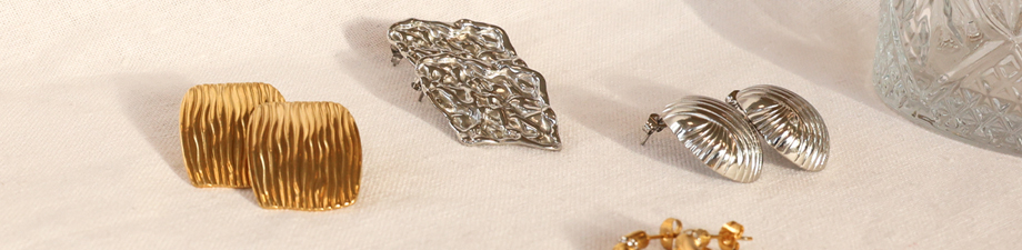 Nuovi splendidi gioielli in acciaio inossidabile