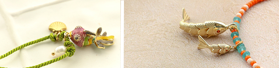 Meravigliosi ciondoli in metallo