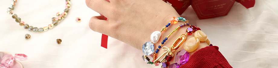 Nuova serie di perline sfaccettate Nuova serie di perline sfaccettate